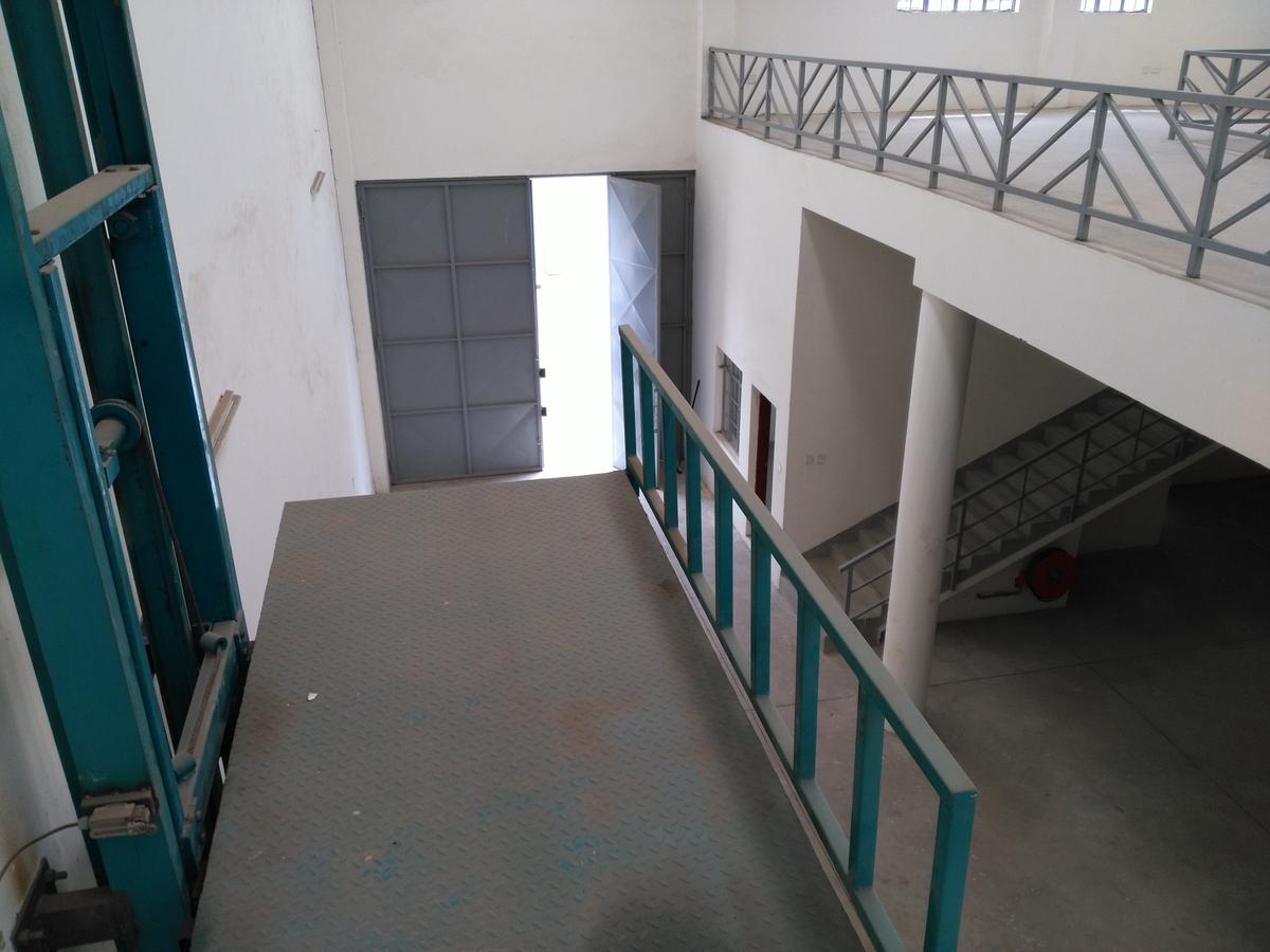 8,725 ft² Warehouse with Backup Generator in Mombasa Road - 17