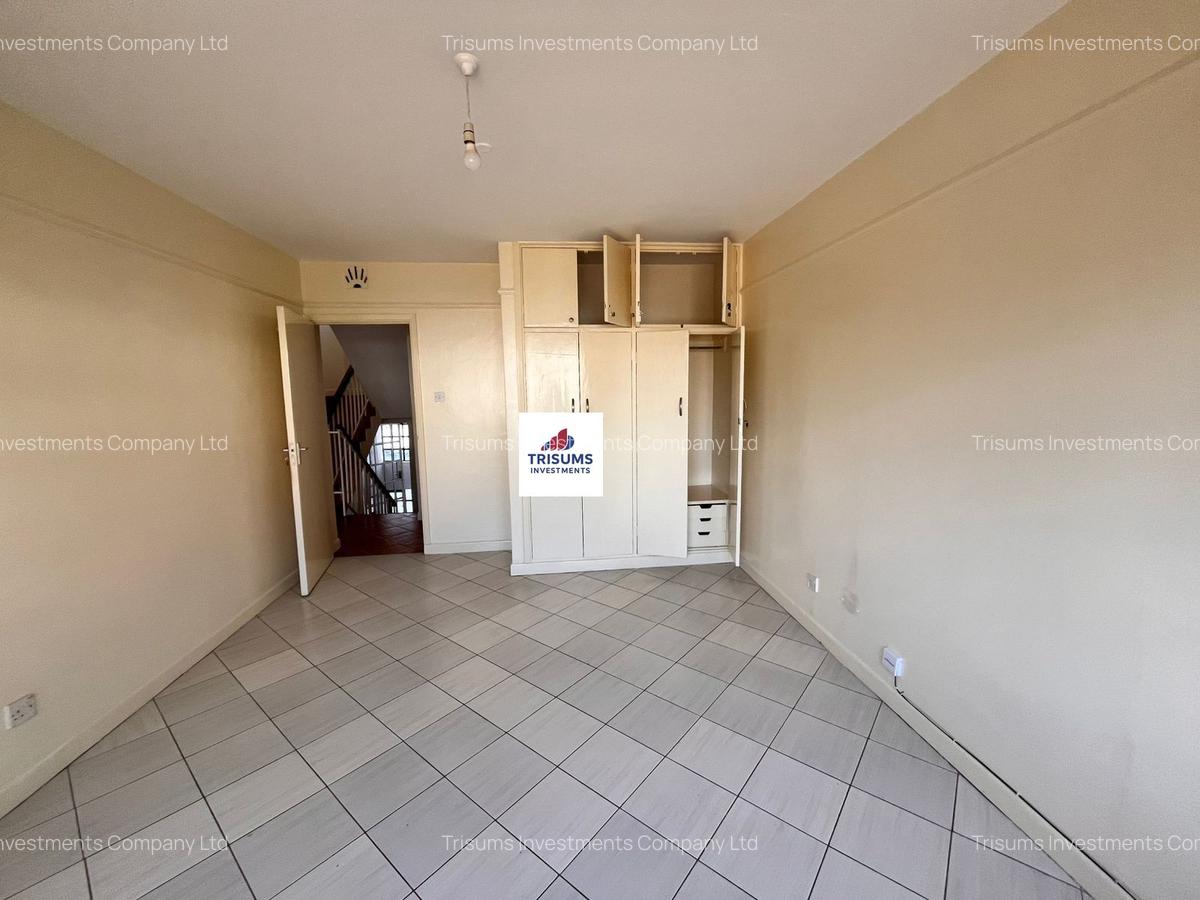 4 Bed Townhouse with En Suite in Westlands Area - 13