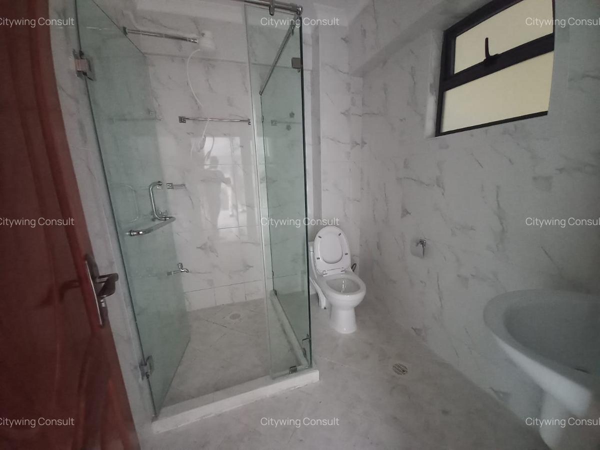 2 Bed Apartment with En Suite at School Lane - 15