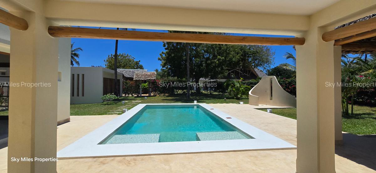 3 Bed Villa with En Suite at Watamu - 9