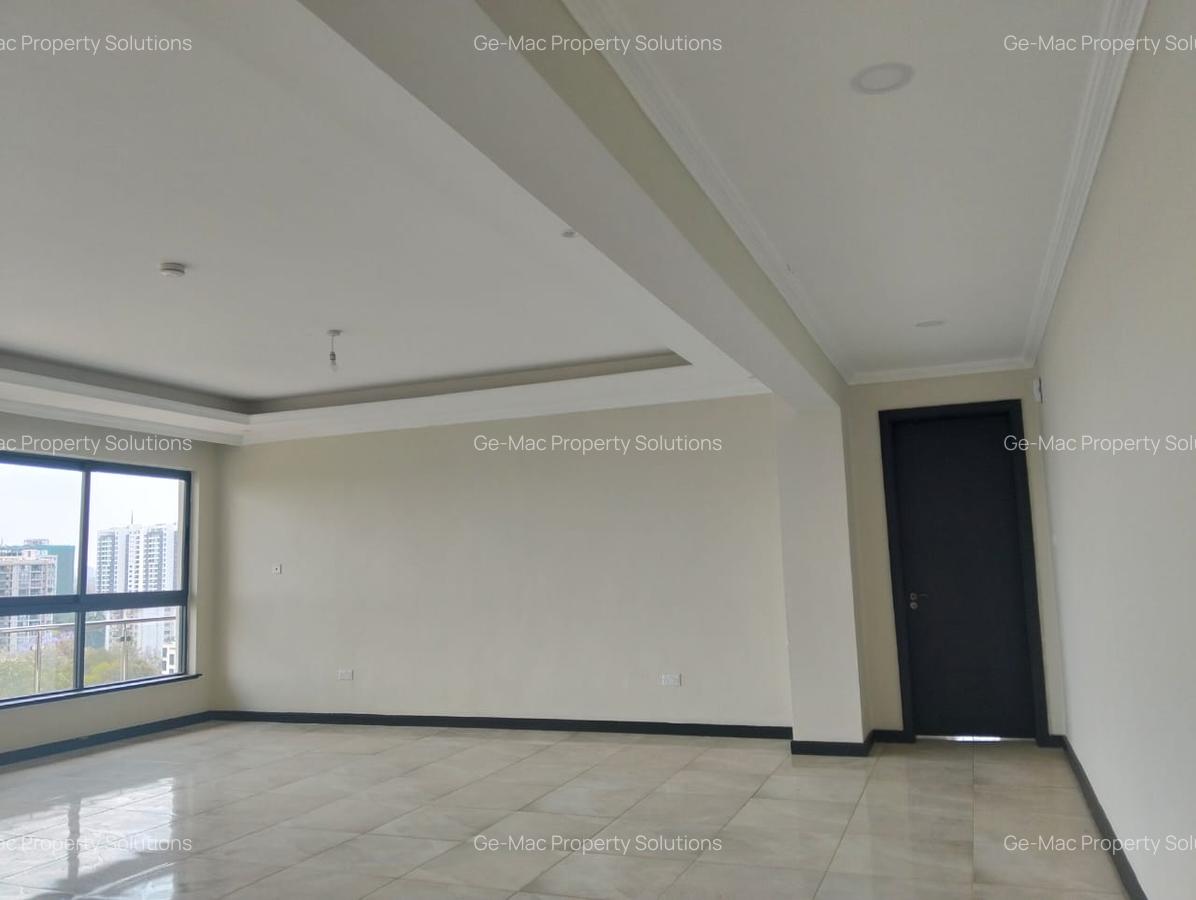 3 Bed Apartment with En Suite in Lavington - 9