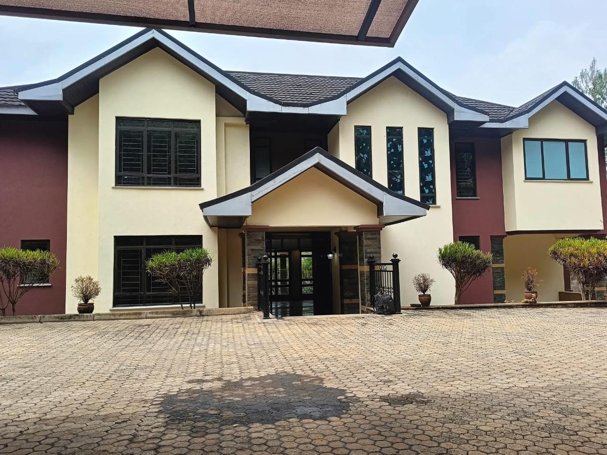 4 Bed House with En Suite at Runda - 1