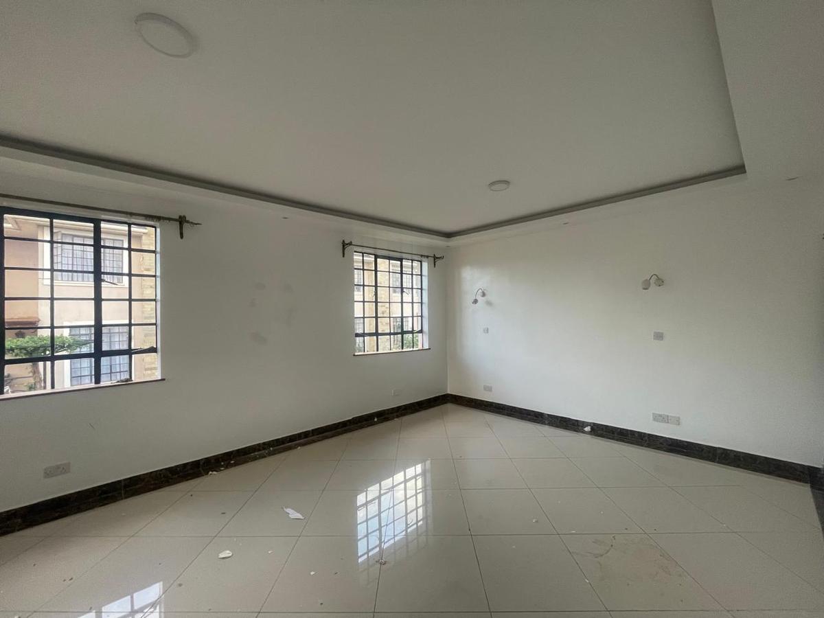 6 Bed Townhouse with En Suite at Kirawa Road - 10