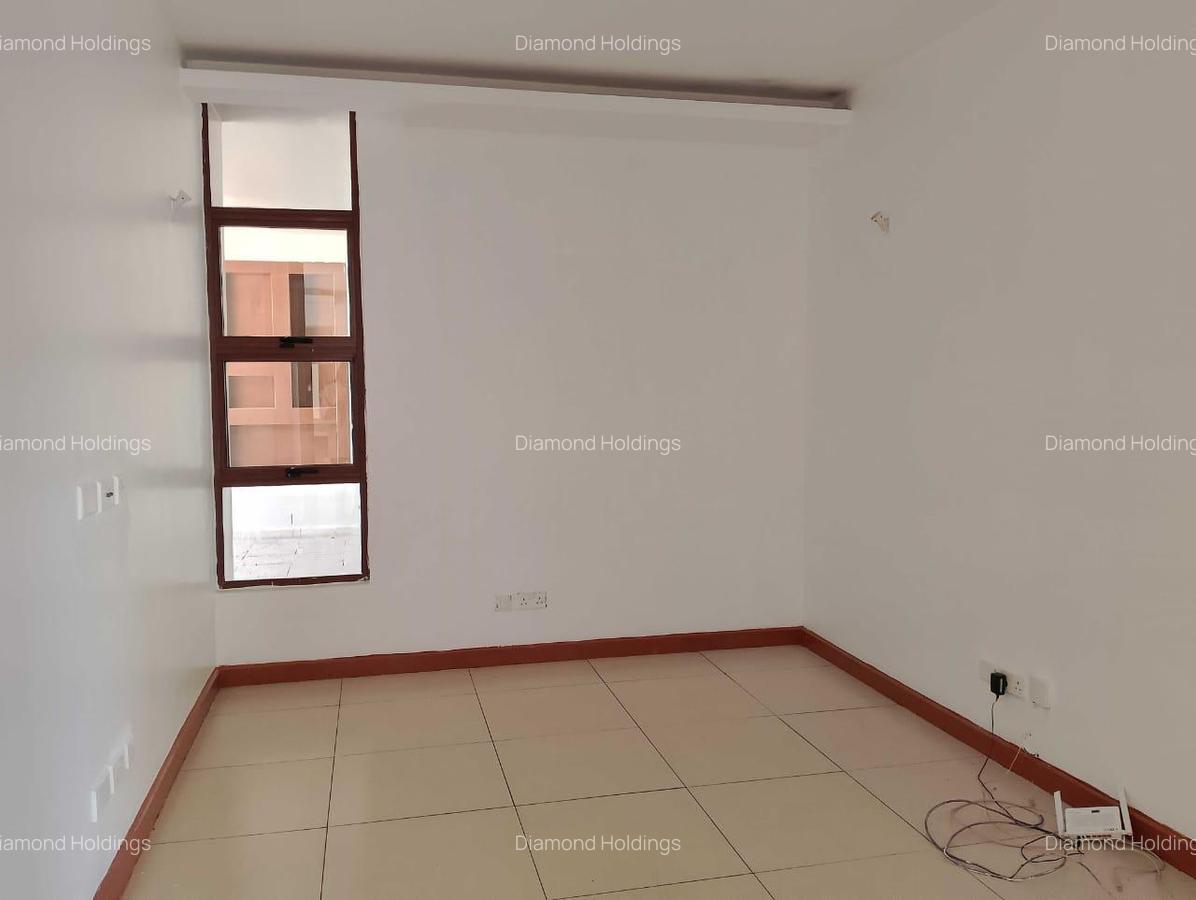 3 Bed Apartment with En Suite at Parklands - 3