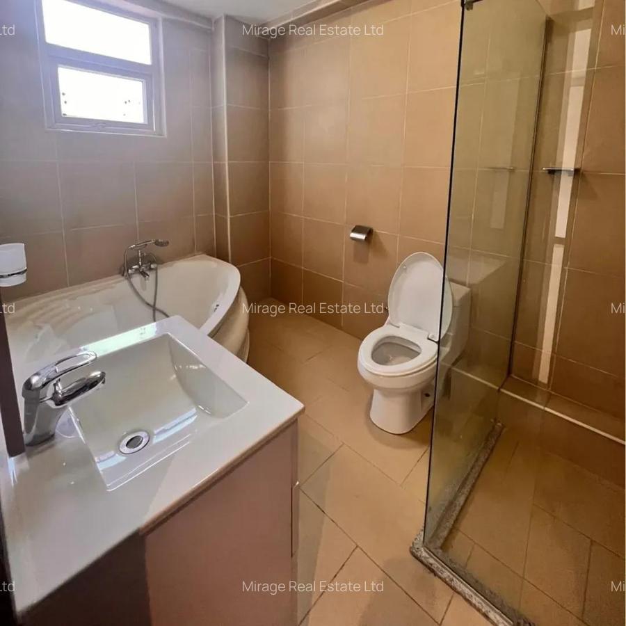 3 Bed Apartment with En Suite in Lavington - 5