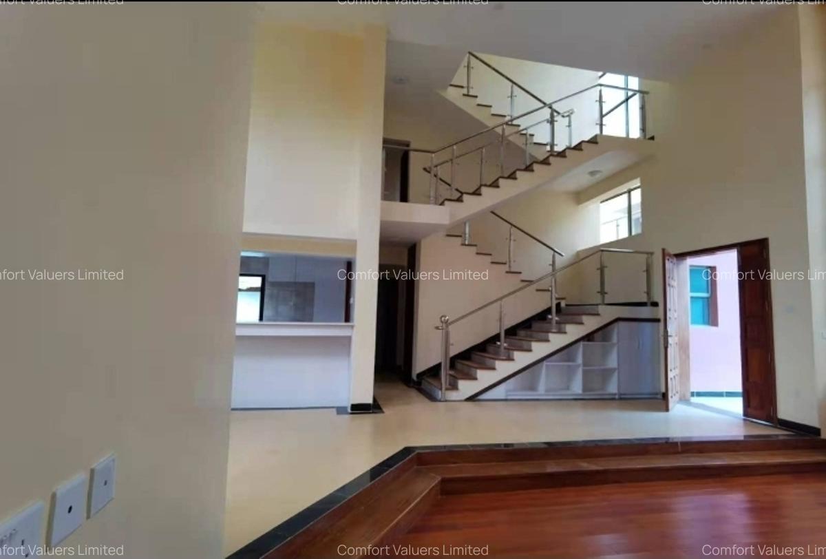 5 Bed Townhouse with En Suite at Lavington Green - 11