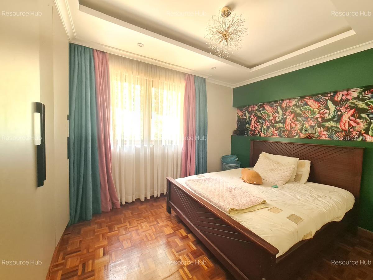 5 Bed House with En Suite at Loresho - 5