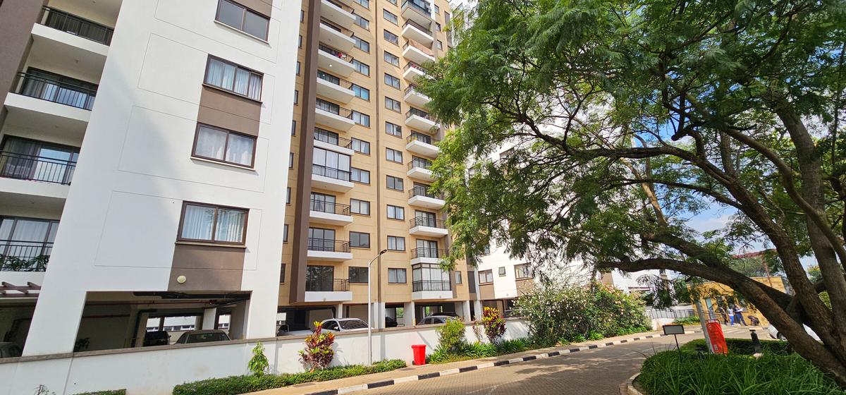 3 Bed Apartment with En Suite at Garden City - 17