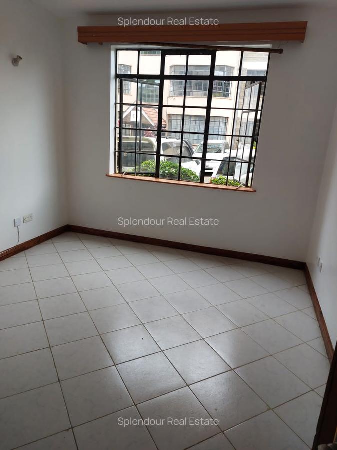 3 Bed Apartment with En Suite in Parklands - 16