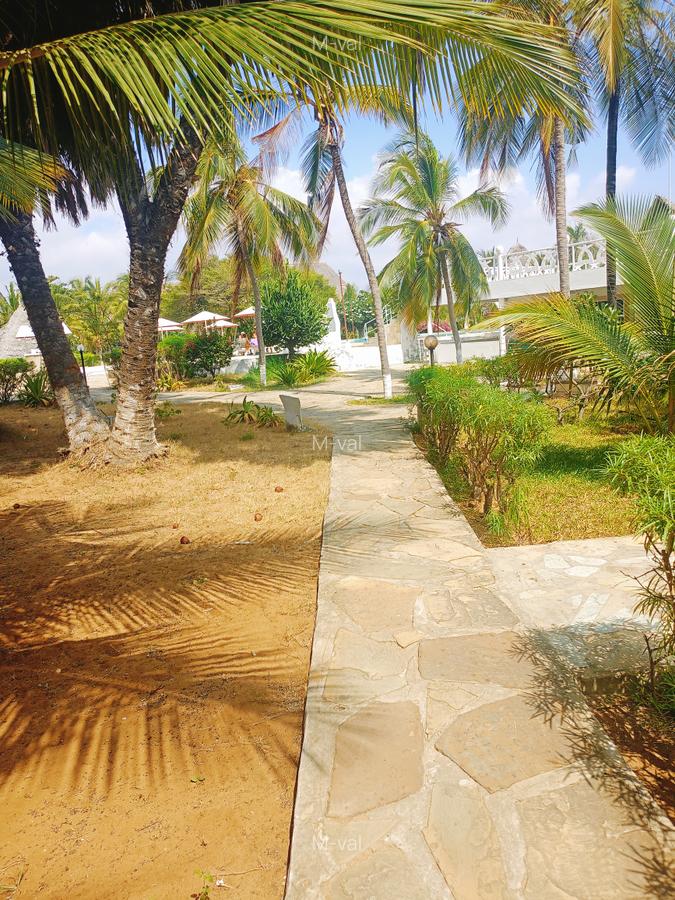 2 Bed Villa with Swimming Pool at Mambrui Beach - 11