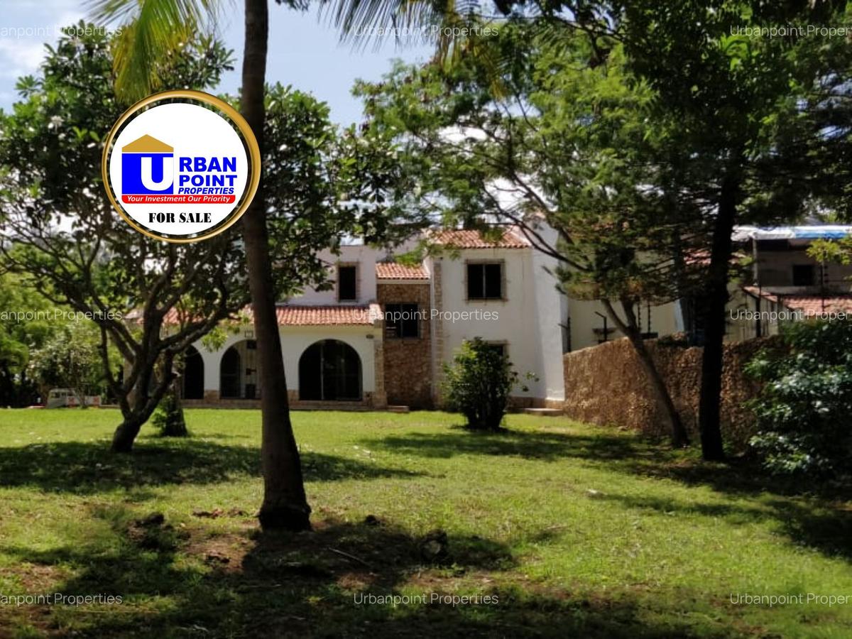 4 Bed House with Staff Quarters in Nyali Area - 14