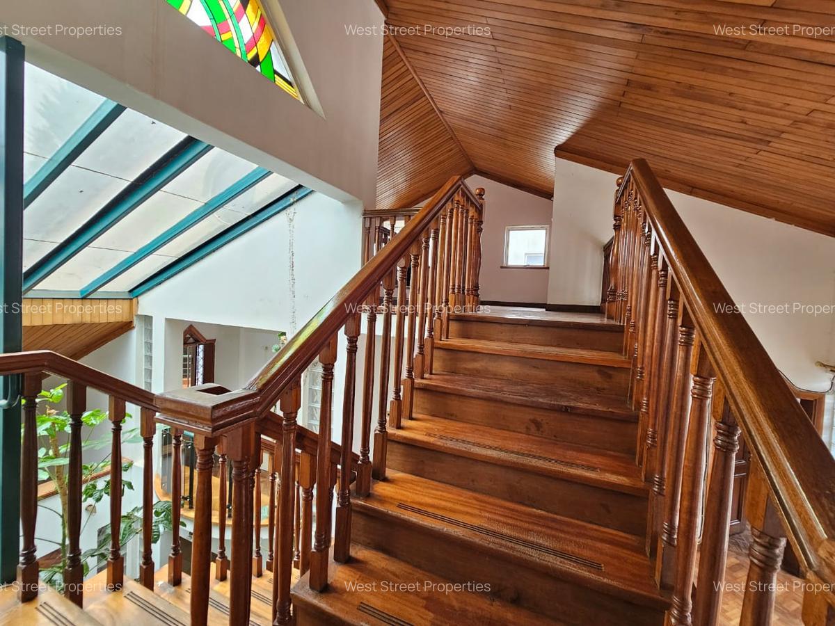 5 Bed Townhouse with En Suite at Kilimani - 18
