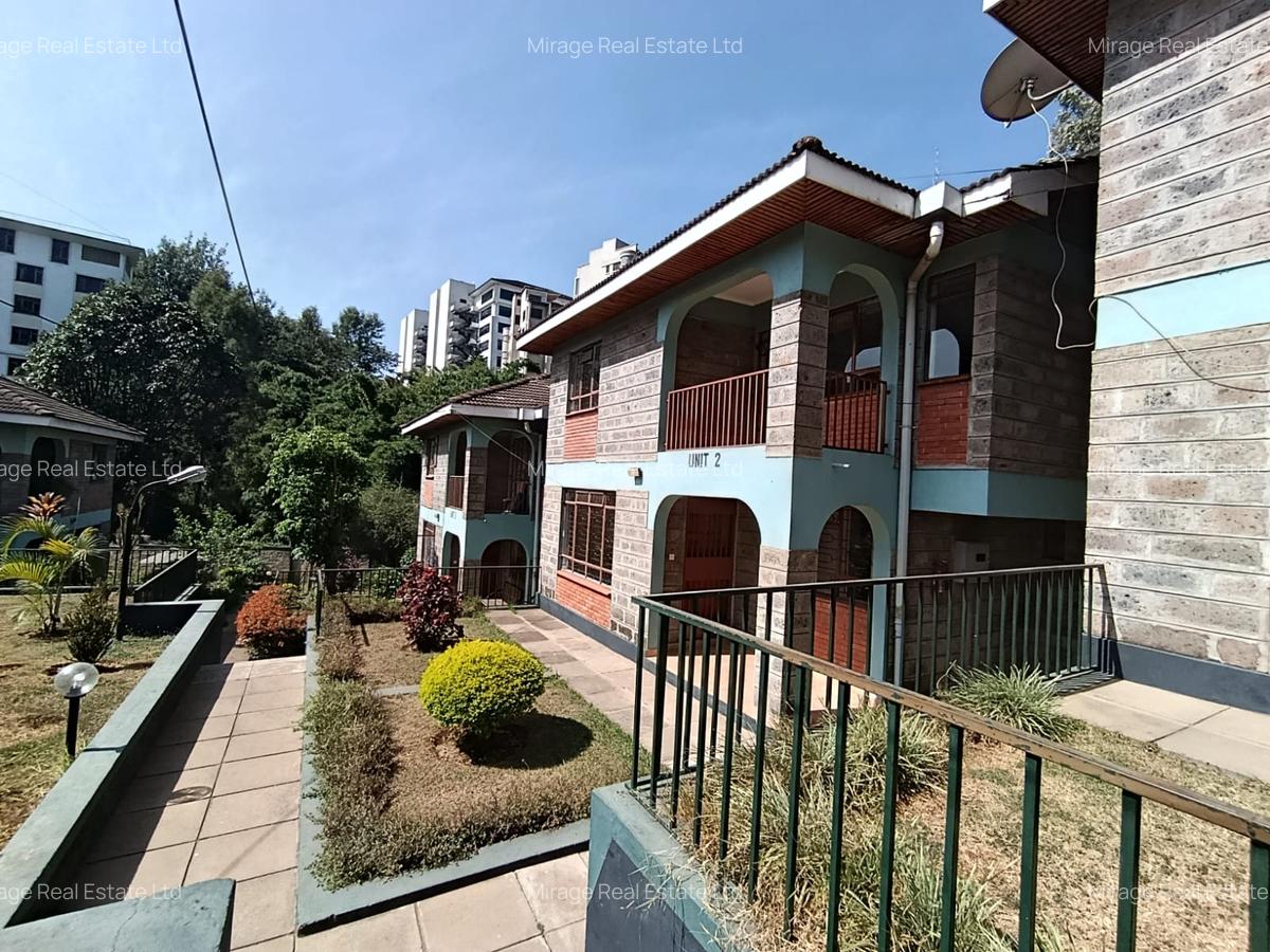 4 Bed Villa with Staff Quarters in Westlands Area - 1