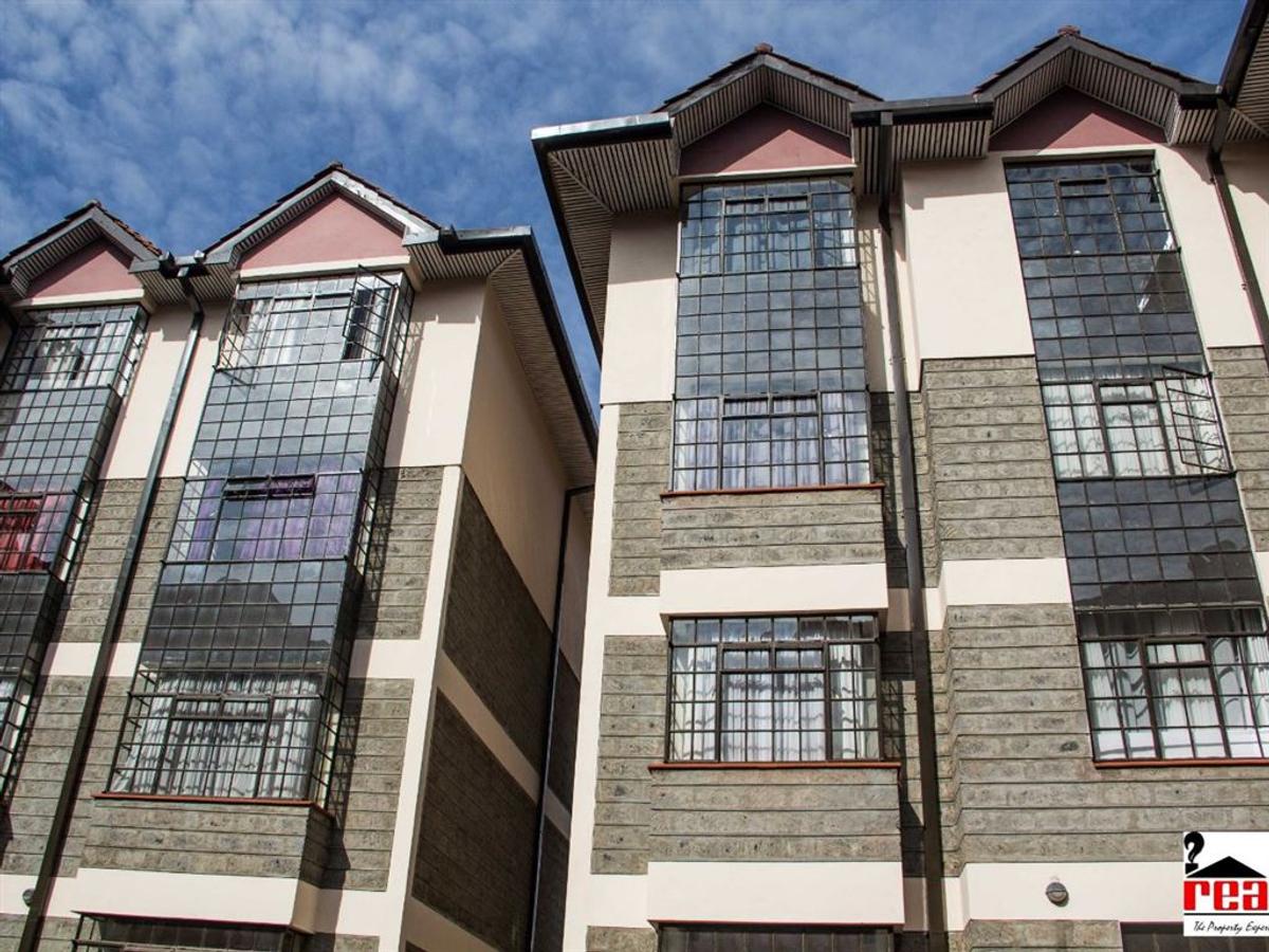 2 Bed Apartment with En Suite in Kilimani - 3