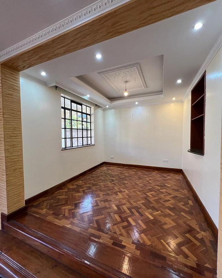4 Bed Townhouse with En Suite in Lavington - 8