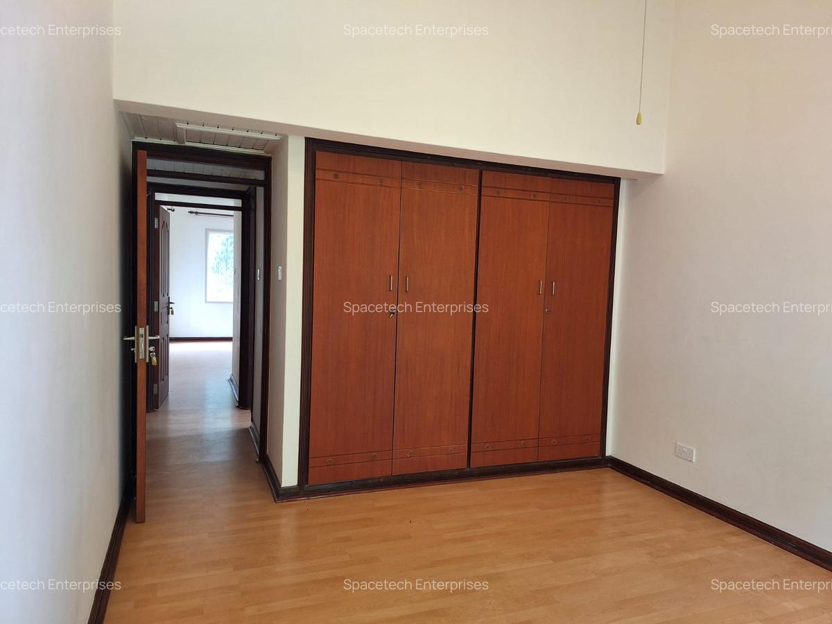 4 Bed Townhouse with En Suite in Muthaiga - 15