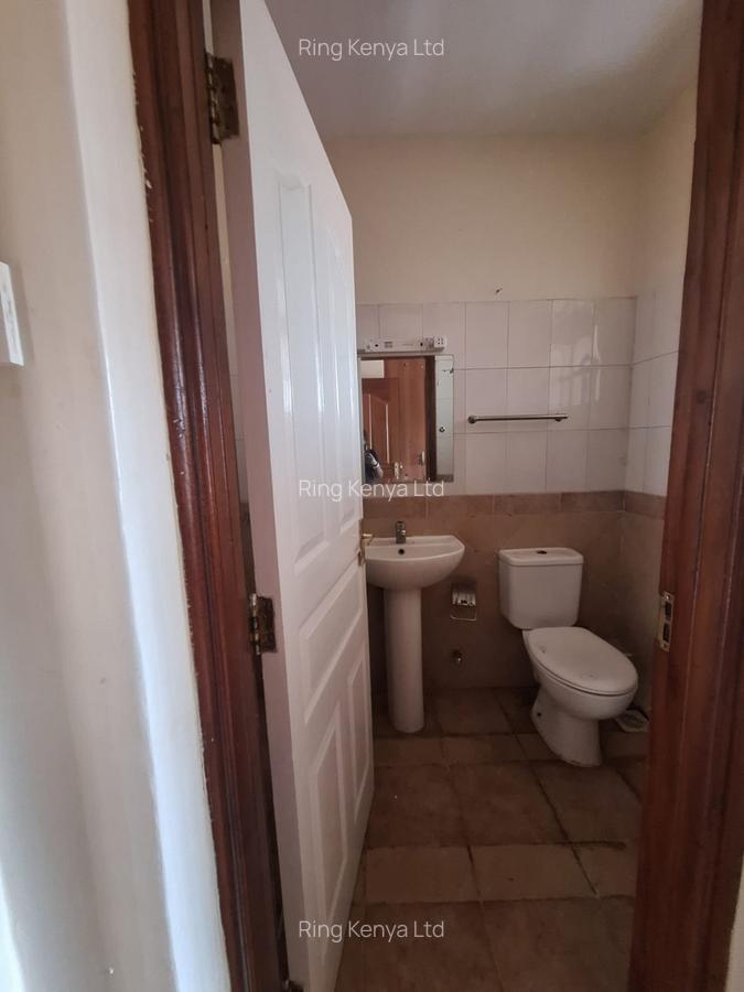 3 Bed Apartment with En Suite at Kilimani - 14