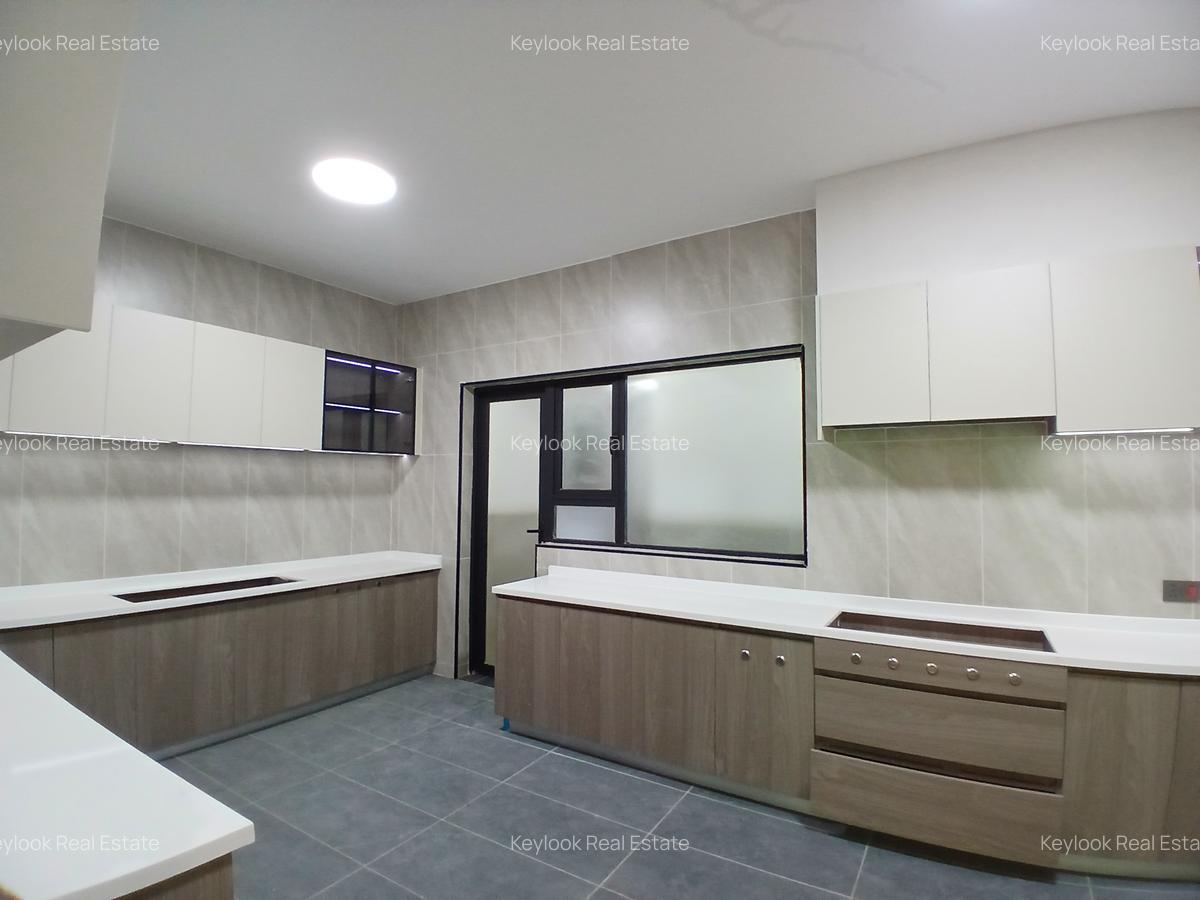 5 Bed Apartment with En Suite at Lavington - 9