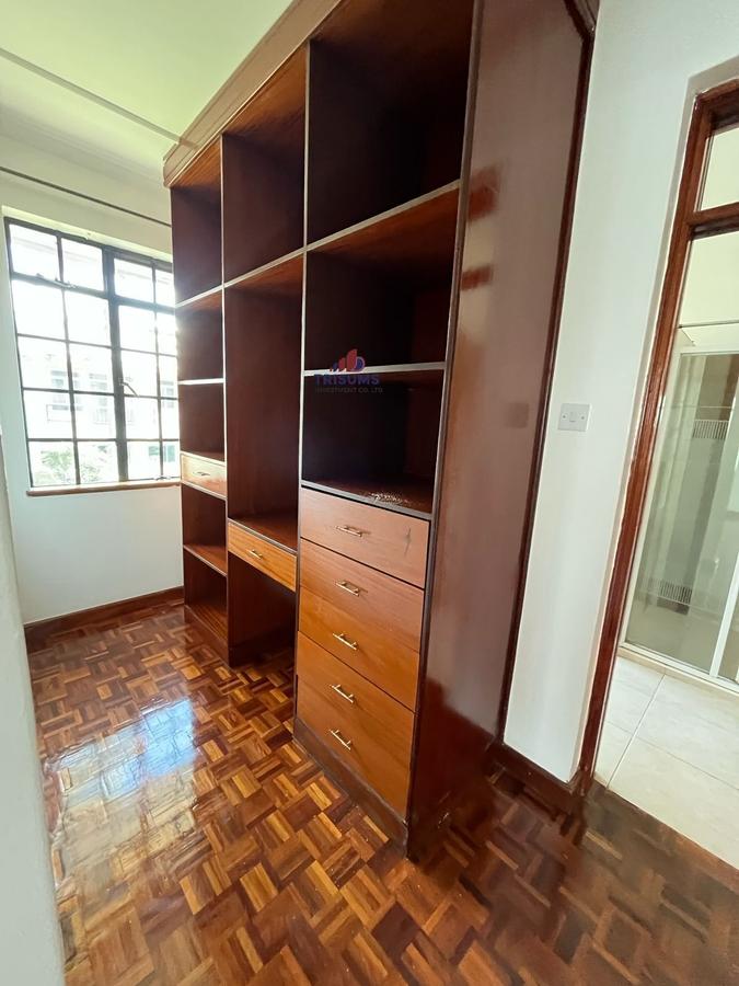 4 Bed Townhouse with En Suite in Lavington - 15