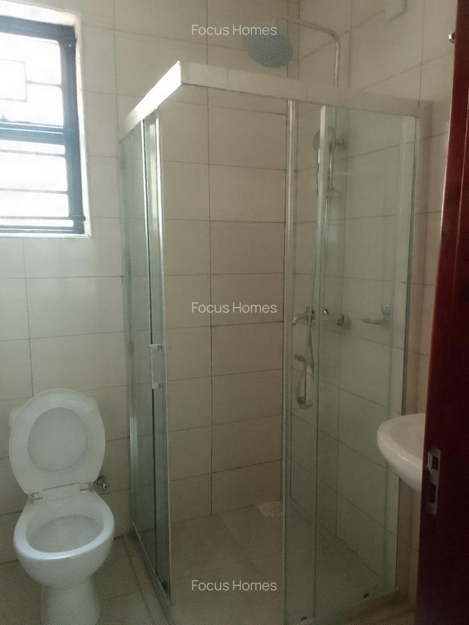 5 Bed Townhouse with En Suite in Lavington - 13