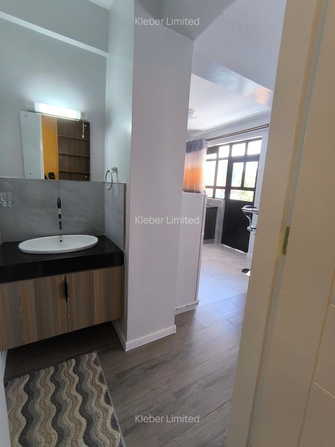1 Bed Apartment with En Suite in Naivasha Road - 17