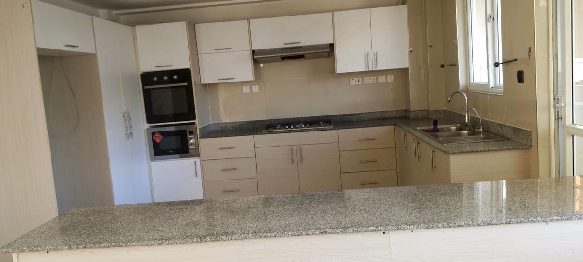 3 Bed Apartment with En Suite in Lavington - 9