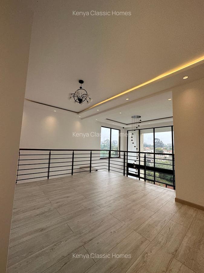 4 Bed Apartment with En Suite at Riverside - 13