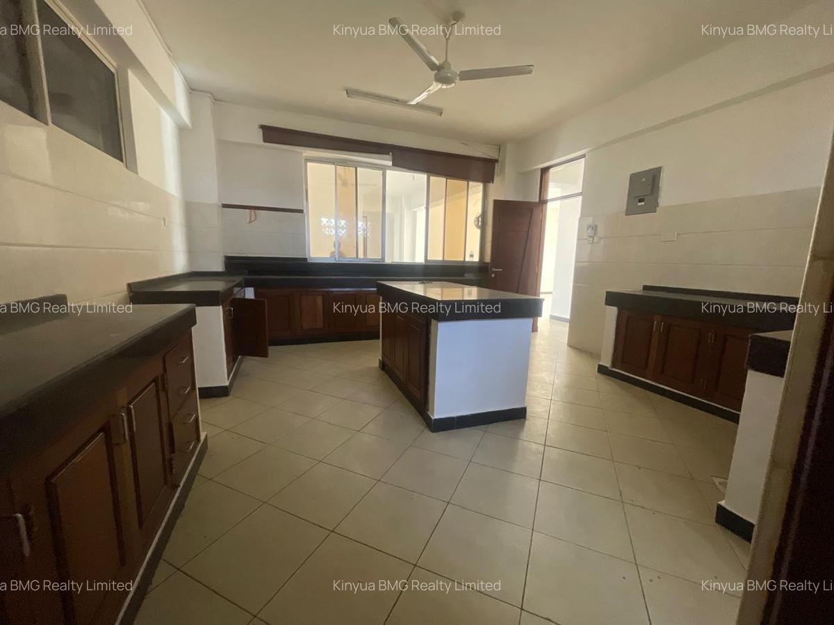 Serviced 4 Bed Apartment with En Suite in Nyali Area - 2