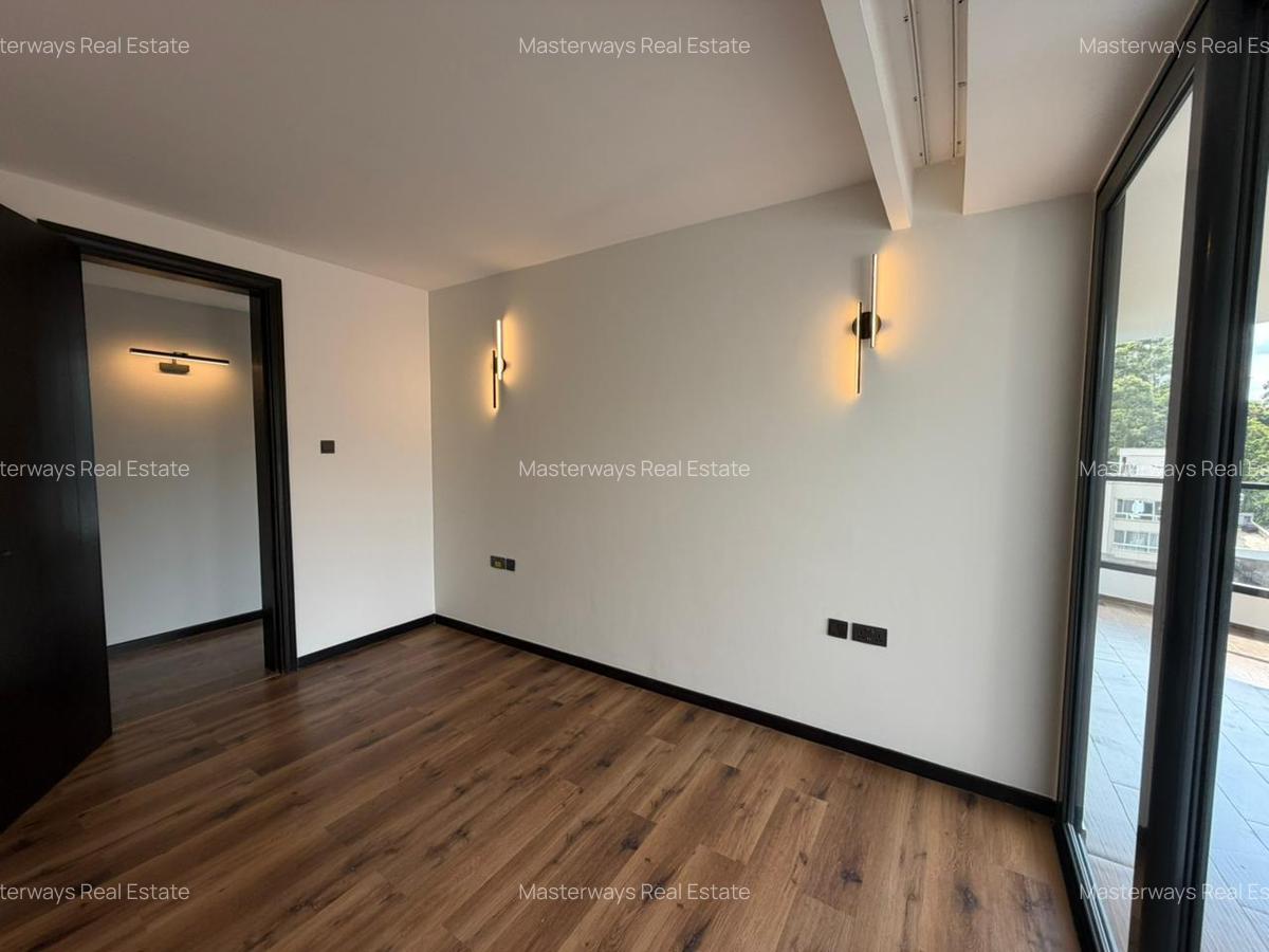 3 Bed Apartment with En Suite in Westlands Area - 11
