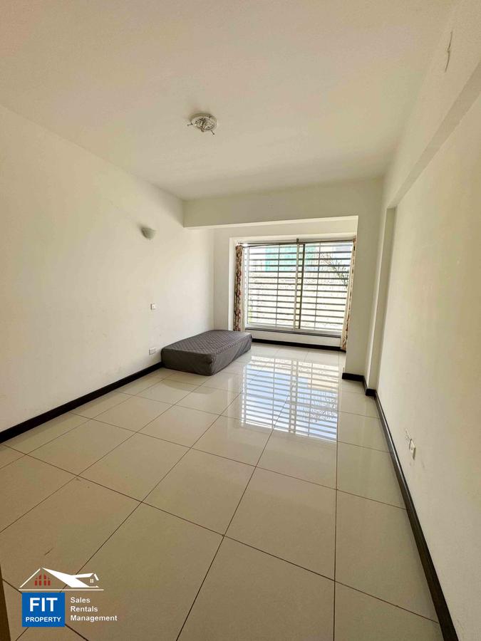 3 Bed Apartment with En Suite at 6Th Parklands - 11