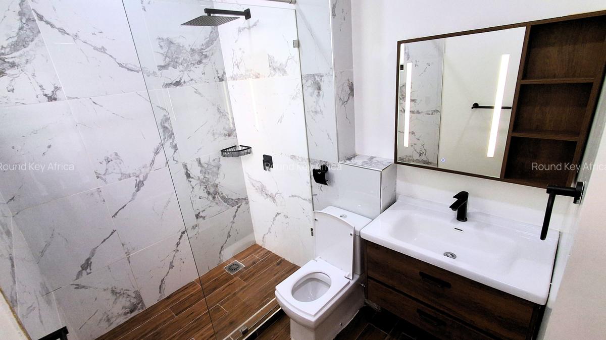 Serviced 2 Bed Apartment with En Suite at Mbaazi Close - 4