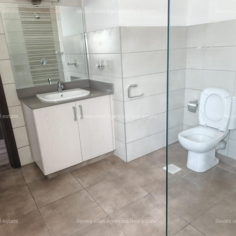 2 Bed Apartment with En Suite at Parklands - 9