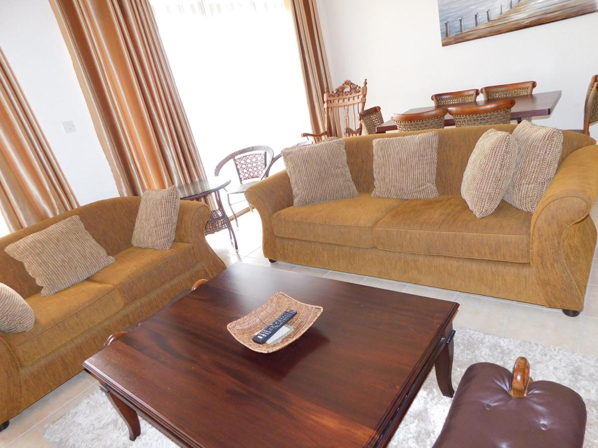 Serviced 3 Bed Apartment with En Suite in Nyali Area - 18