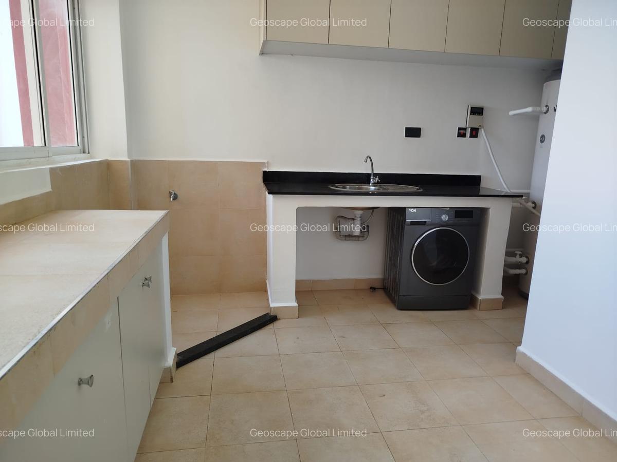 4 Bed Apartment with En Suite in General Mathenge - 5