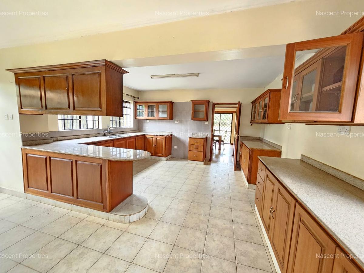 4 Bed House with En Suite in Runda - 13