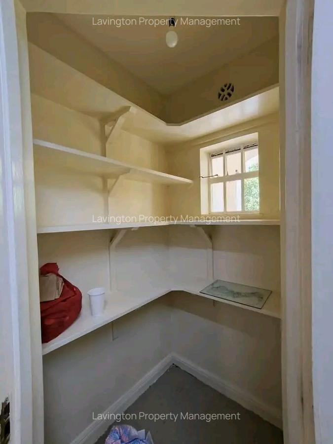 4 Bed Townhouse with En Suite at Lavington Green - 5