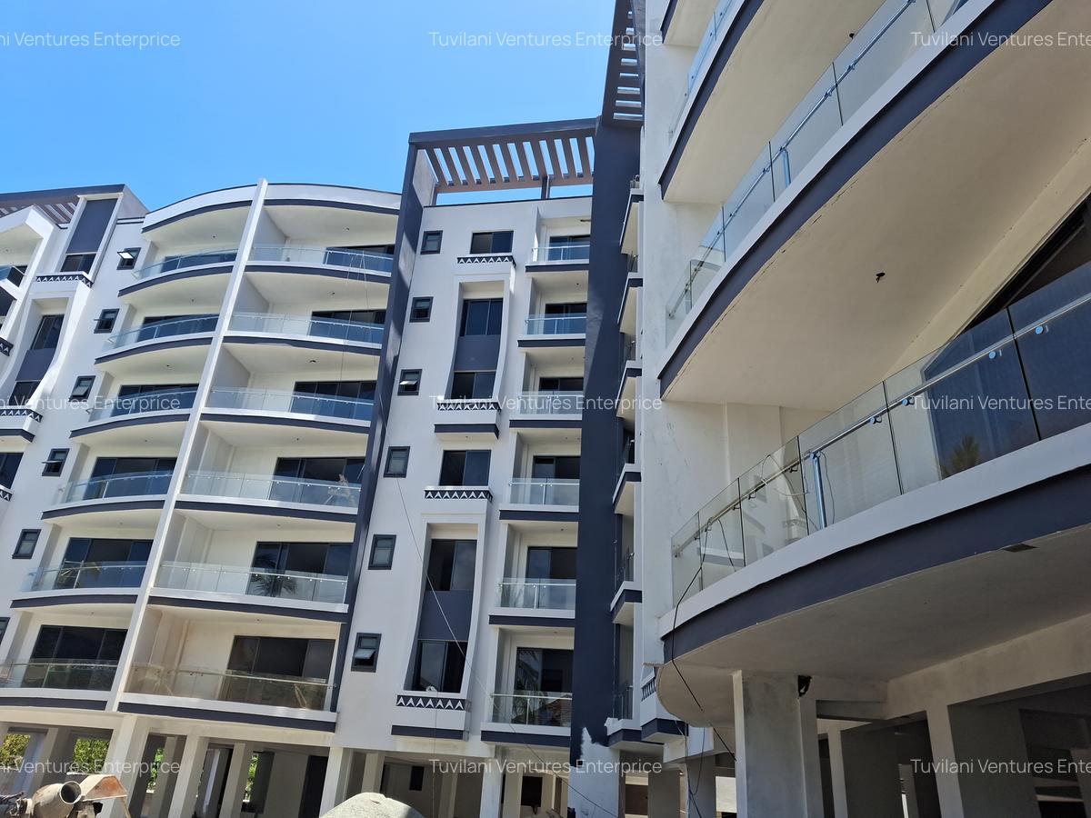 Serviced 3 Bed Apartment with En Suite at Nyali Mombasa - 10
