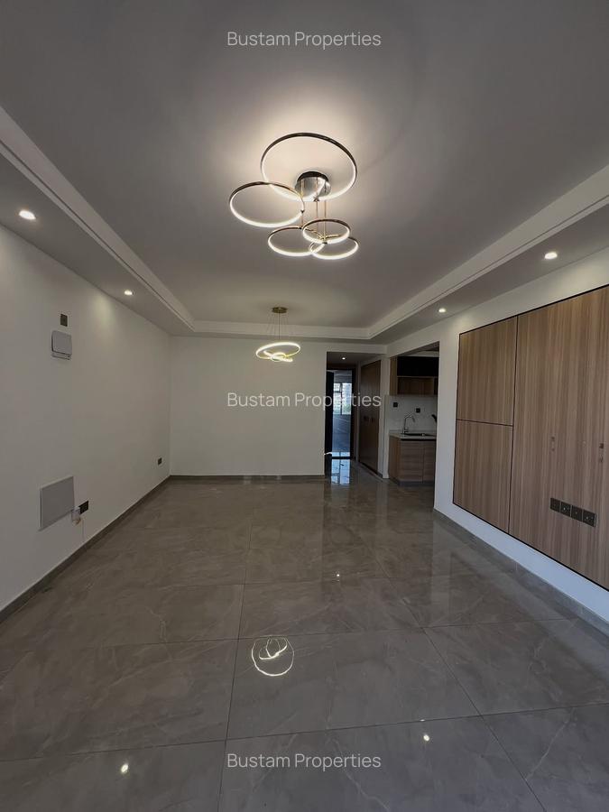 1 Bed Apartment with En Suite in Riverside - 4