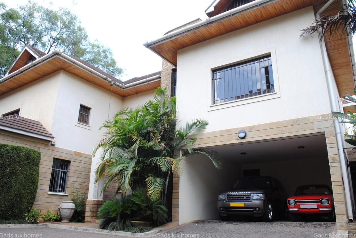 5 Bed Villa with En Suite at Lavington - 4