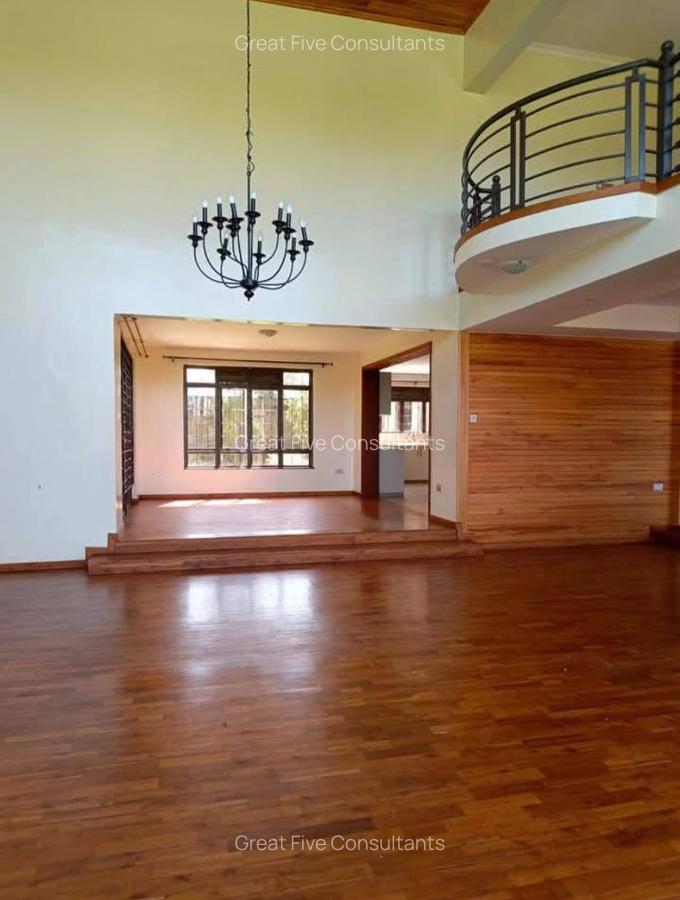 5 Bed House with En Suite in Runda - 4