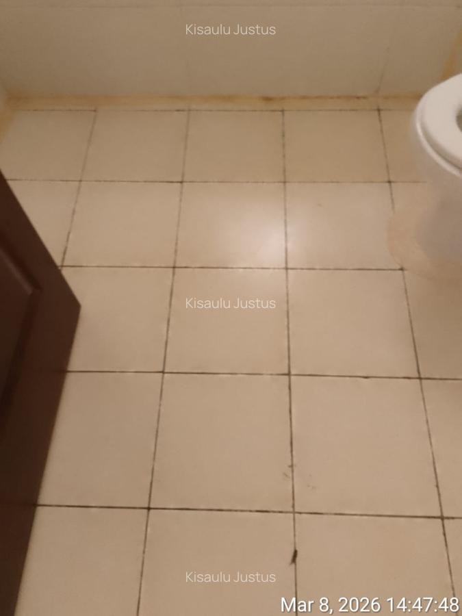 2 Bed Apartment with En Suite at Donholm - 18