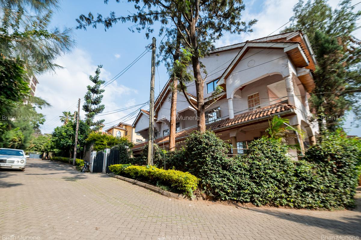 7 Bed Townhouse with En Suite at Nyeri Rd - 10