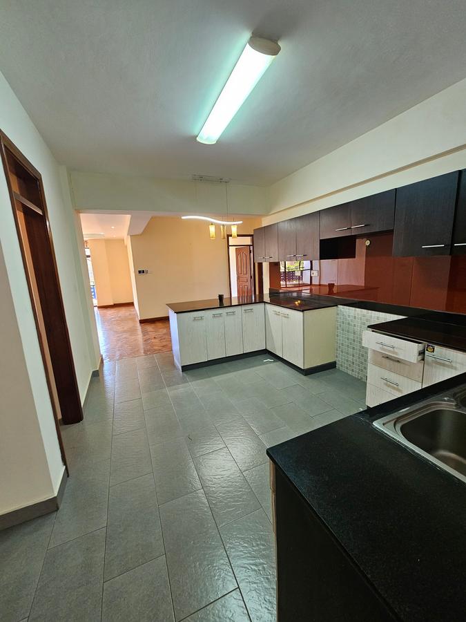 3 Bed Apartment with En Suite at Kilimani - 4