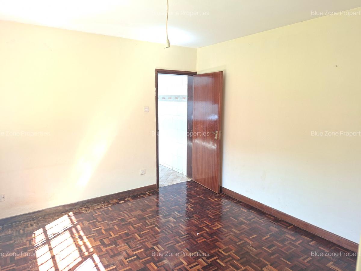 4 Bed House with En Suite at Off Redhill Dr - 7