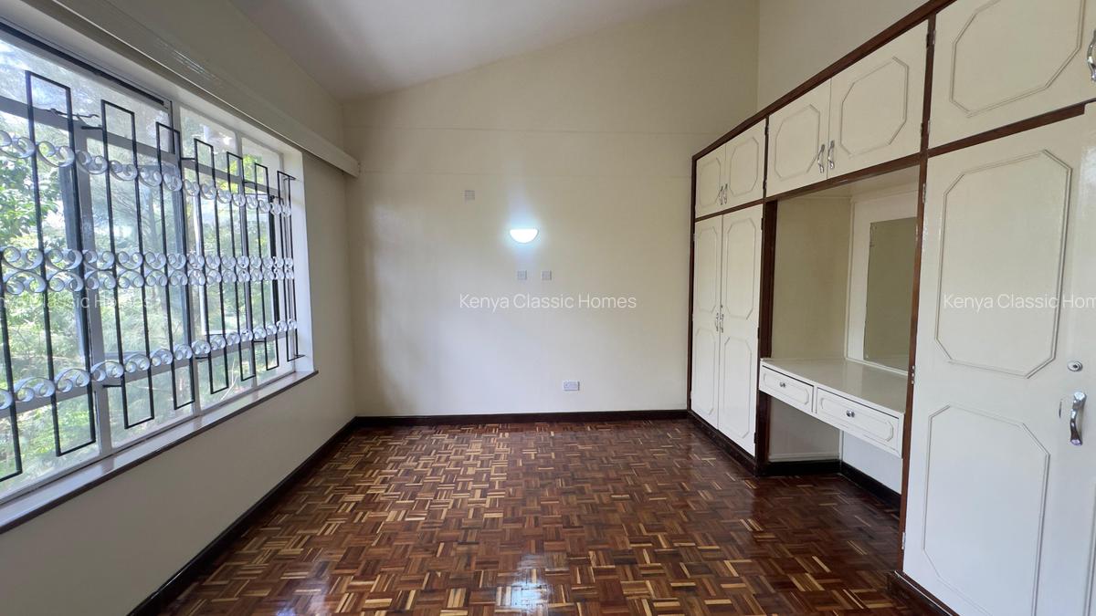 5 Bed Townhouse with En Suite at Kilimani - 3