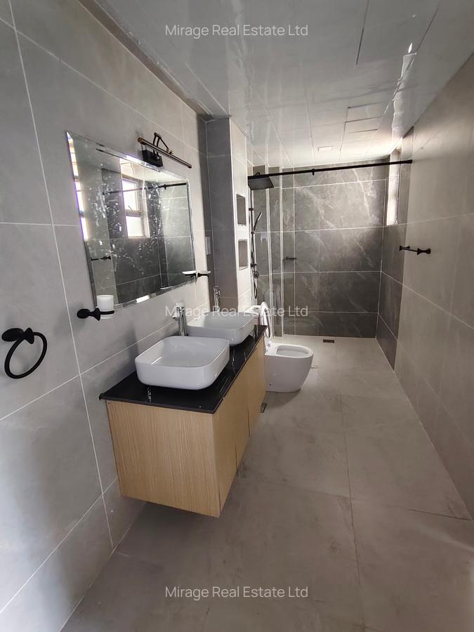 5 Bed Apartment with Staff Quarters in Parklands - 9