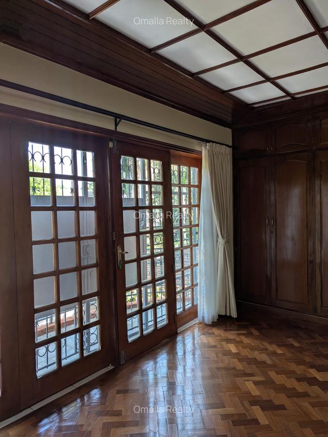 5 Bed House with En Suite in Runda - 6