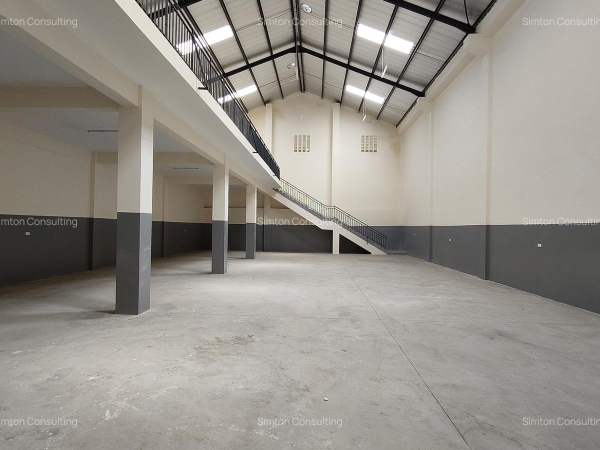 Warehouse with Fibre Internet at Edelman - 6