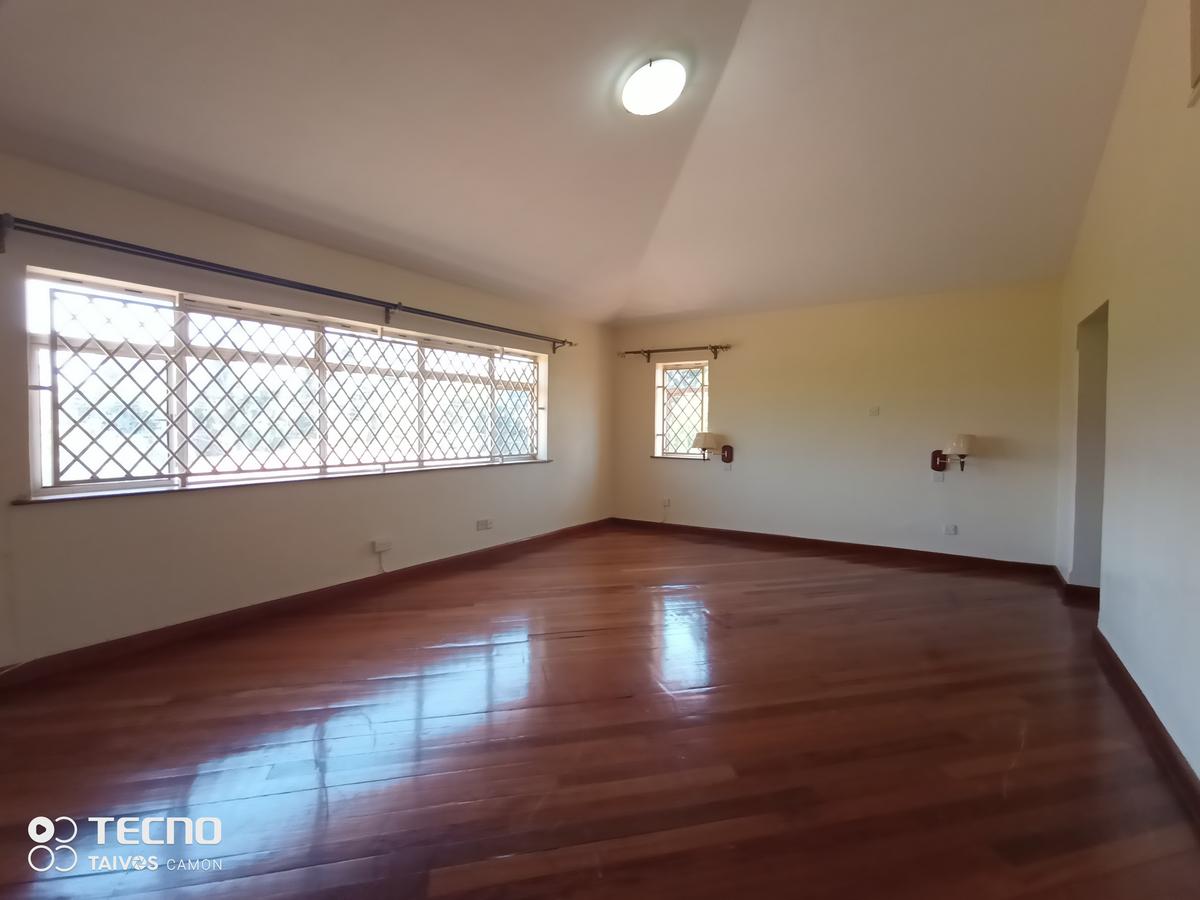 5 Bed House with En Suite at Off Runda Grove - 18