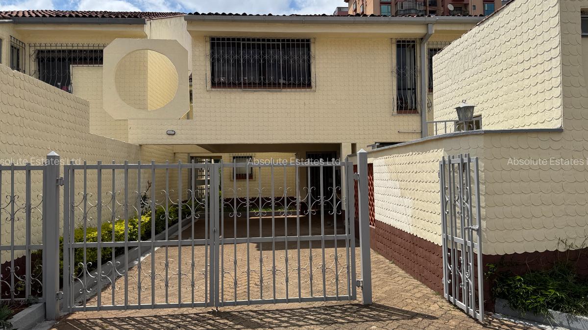 4 Bed Townhouse with En Suite in Kilimani - 5